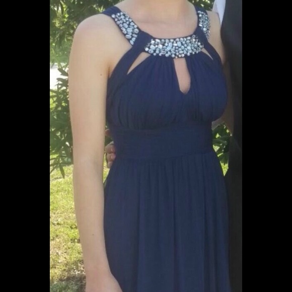 beautiful prom dress!! only worn one night! - Picture 2 of 2